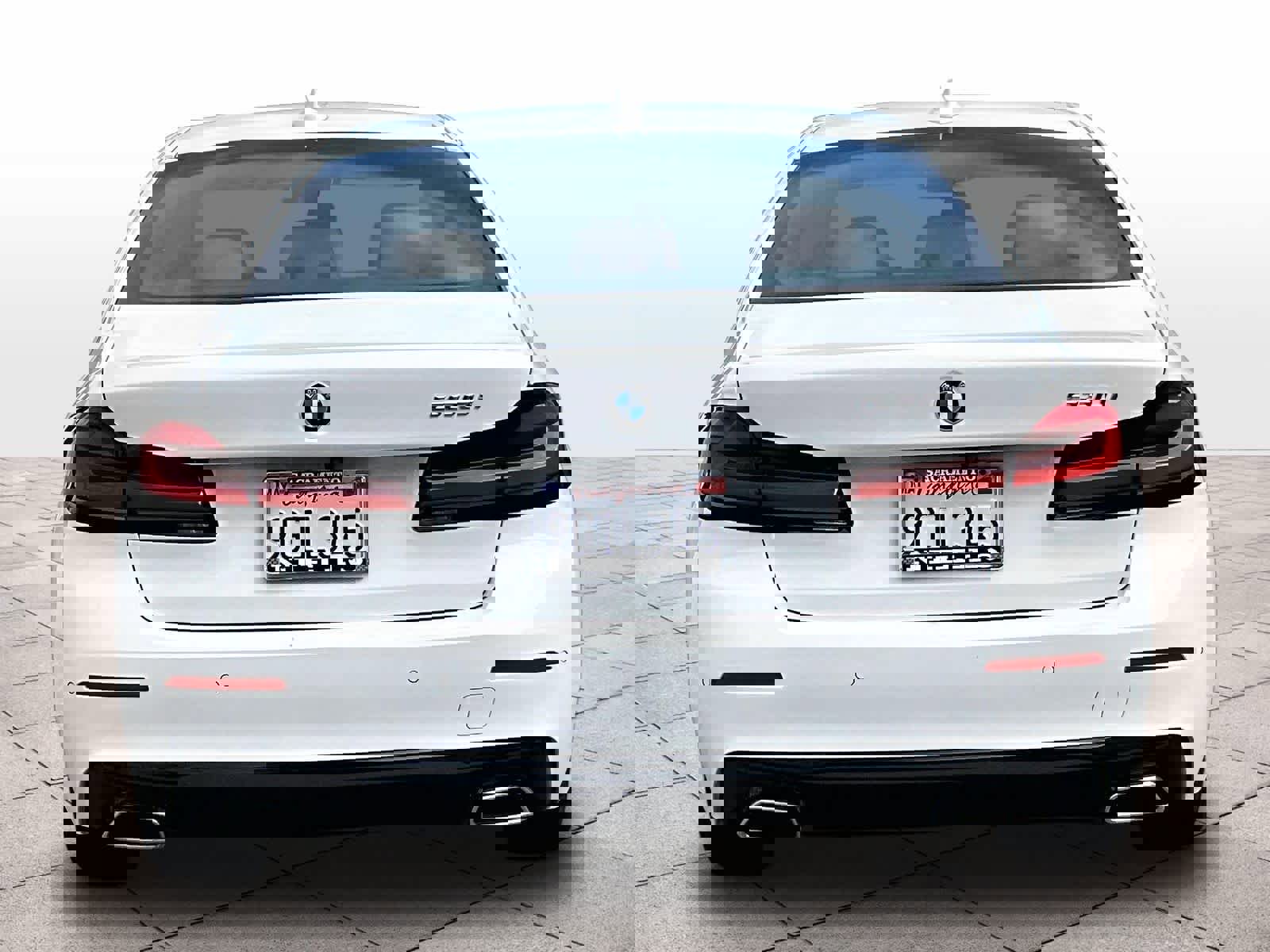 Used 2023 BMW 530i w/ Convenience Package image 6