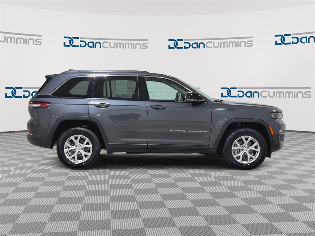 Used 2022 Jeep Grand Cherokee Limited image 2