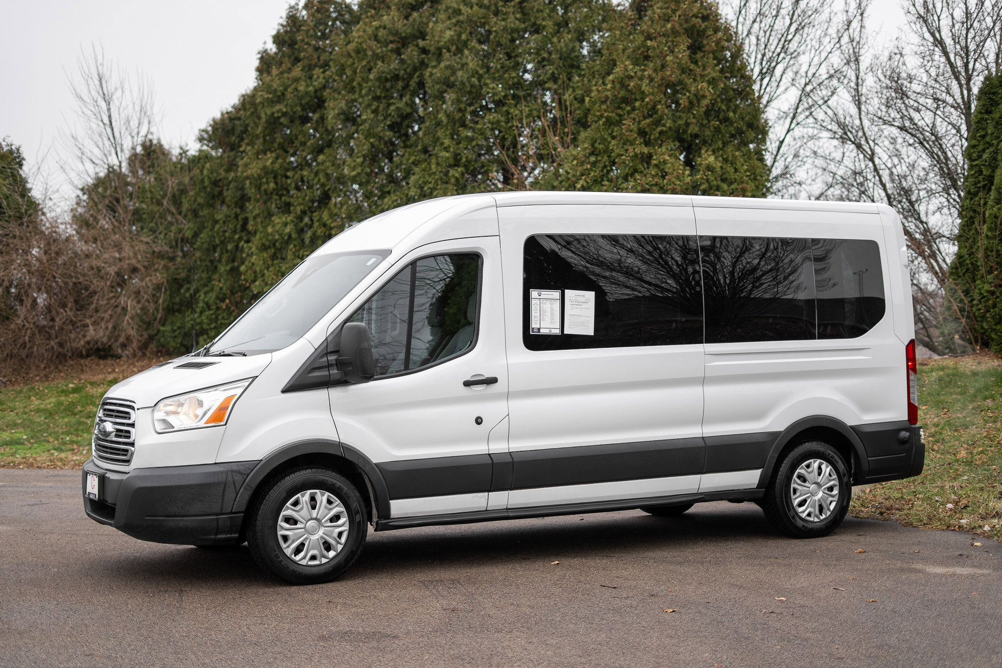 Used 2017 Ford Transit 350 XLT image 8