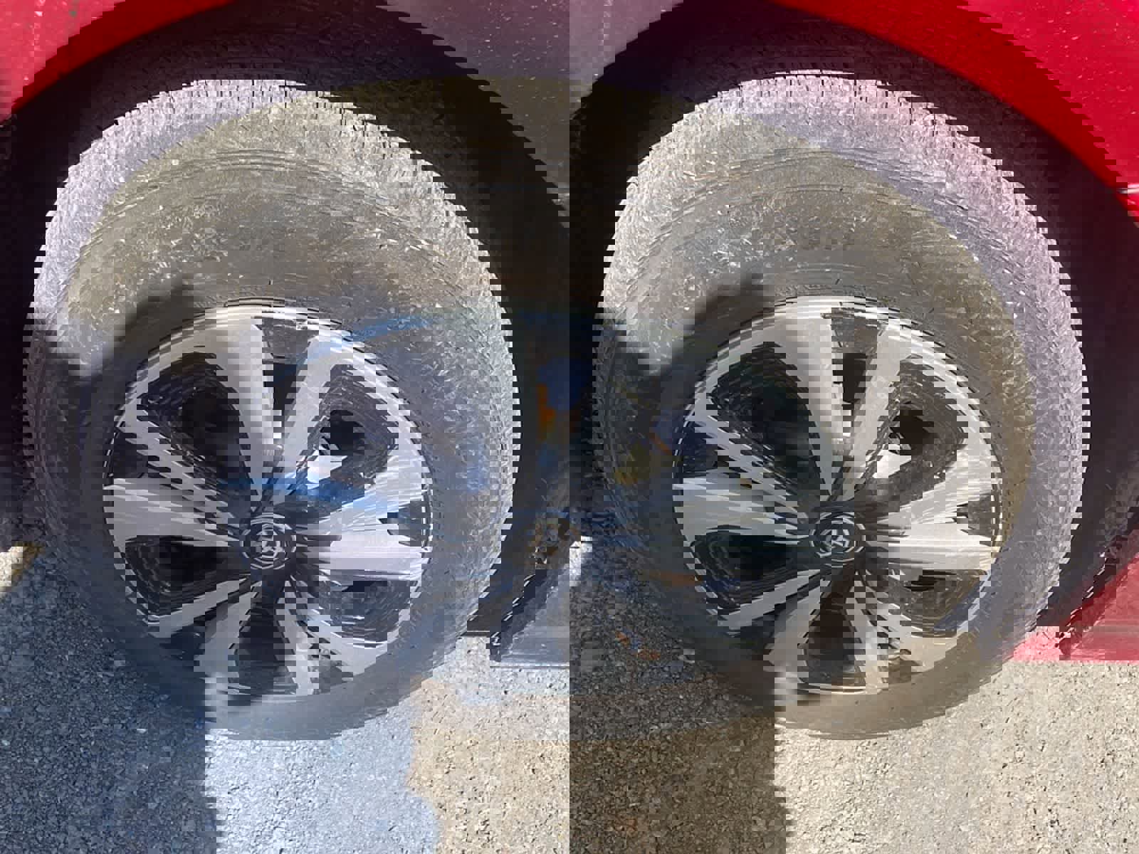 Used 2018 Toyota Prius Prime Plus FWD image 22