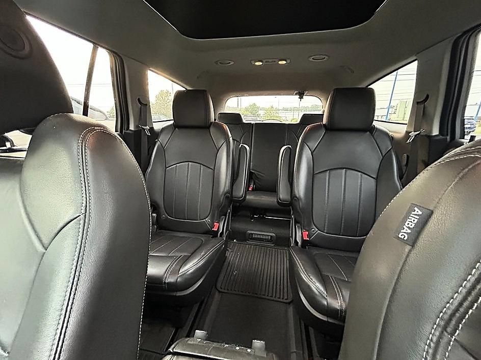 Used 2017 Buick Enclave Leather w/ Enclave Sport Touring Edition AWD/4WD image 36