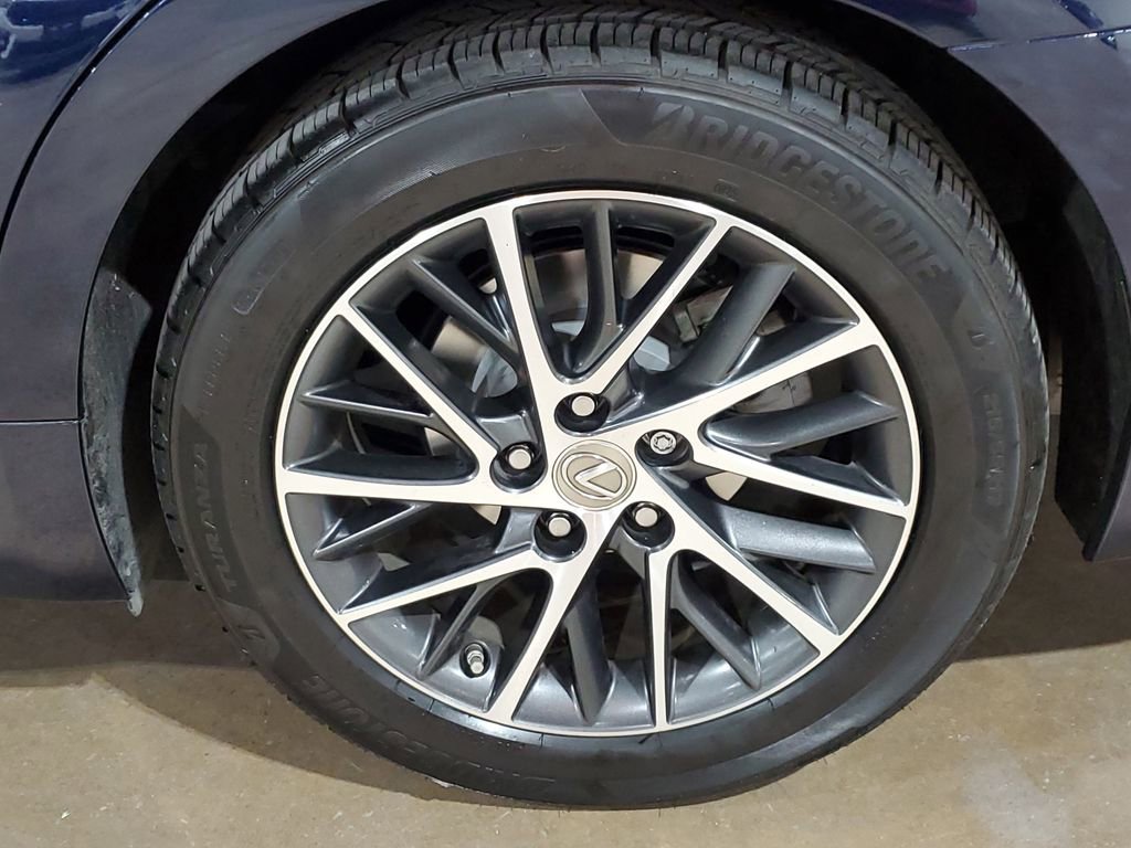 Used 2016 Lexus ES 350 w/ Luxury Package w/Wood Trim image 43