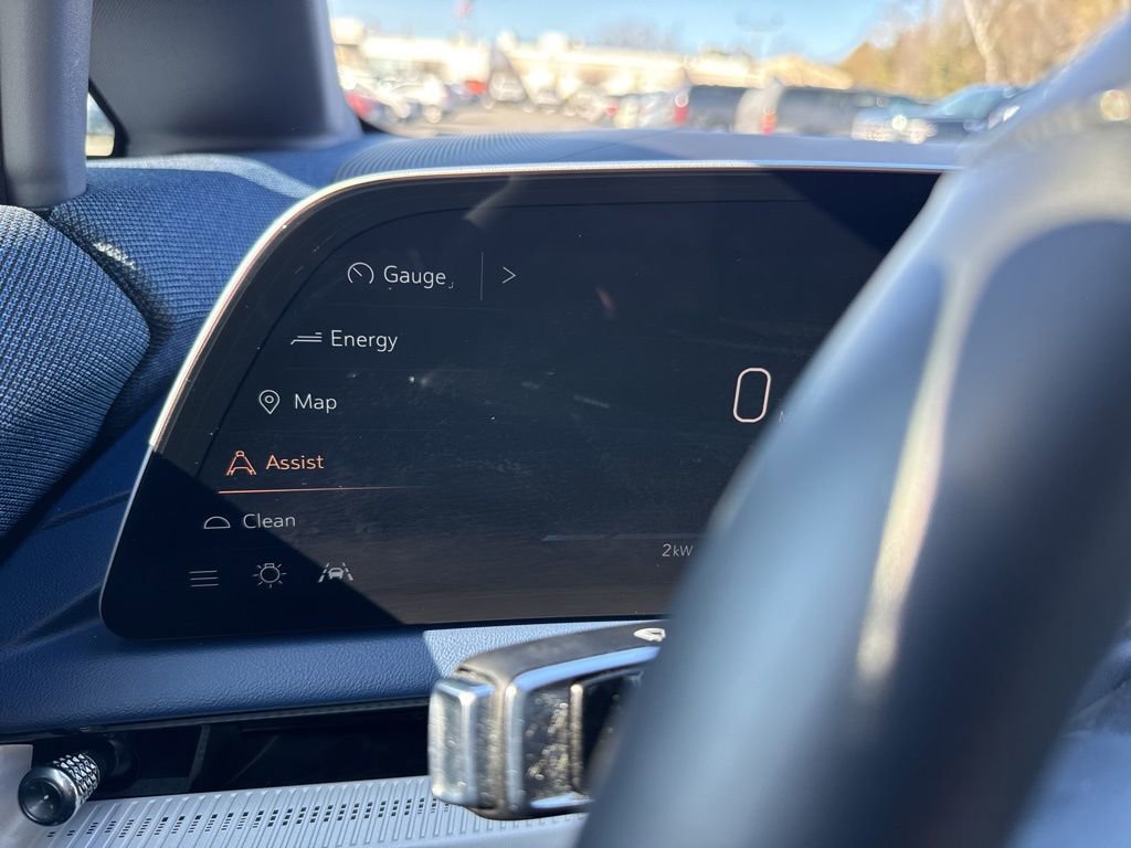 Used 2025 Cadillac Optiq Sport 2 image 26