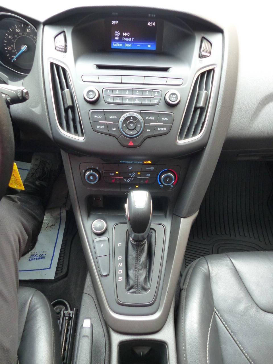 Used 2016 Ford Focus SE w/ Equipment Group 201A FWD image 29