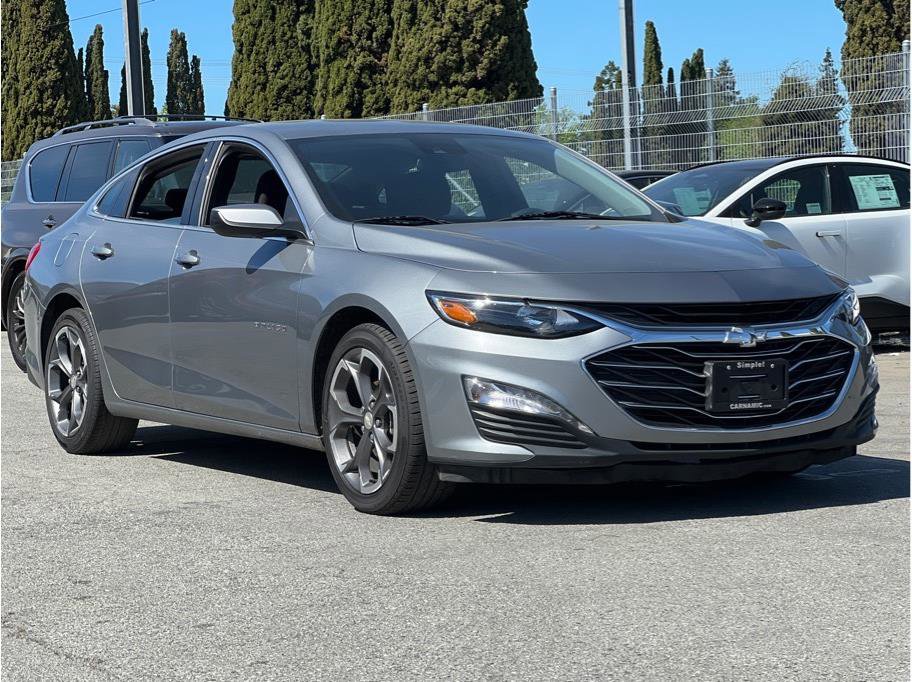 Used 2023 Chevrolet Malibu LT image 3