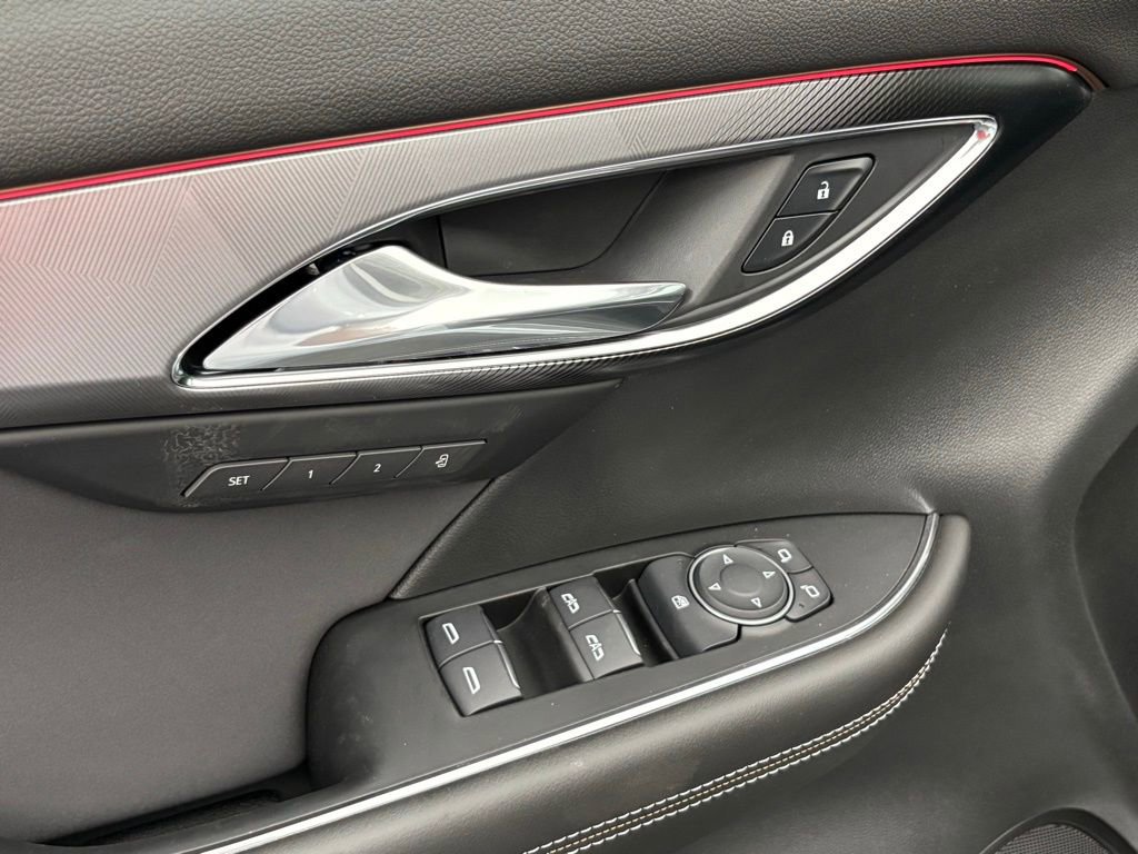 New 2025 Buick Envision Sport Touring image 21