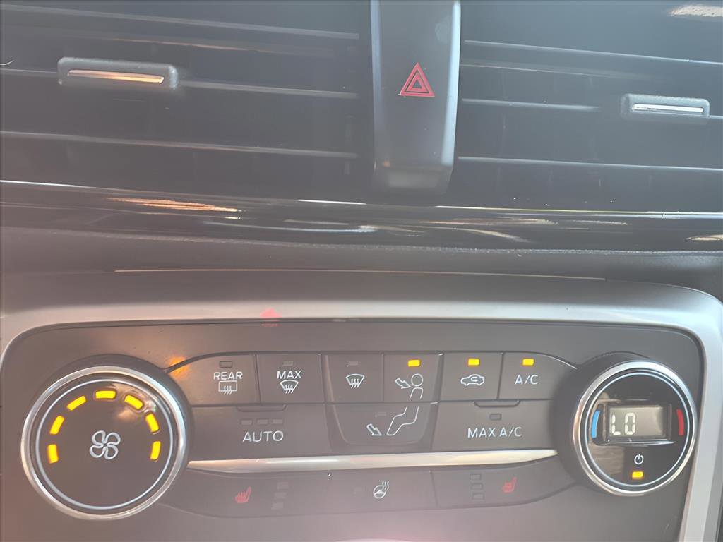 Used 2021 Ford EcoSport Titanium w/ Interior Protection Package image 18