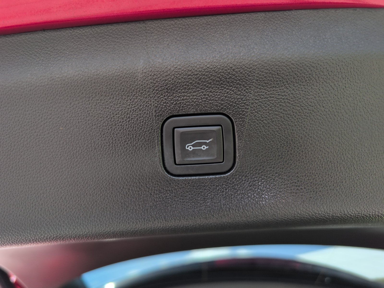Used 2023 Buick Enclave Essence w/ Experience Buick Package FWD image 5