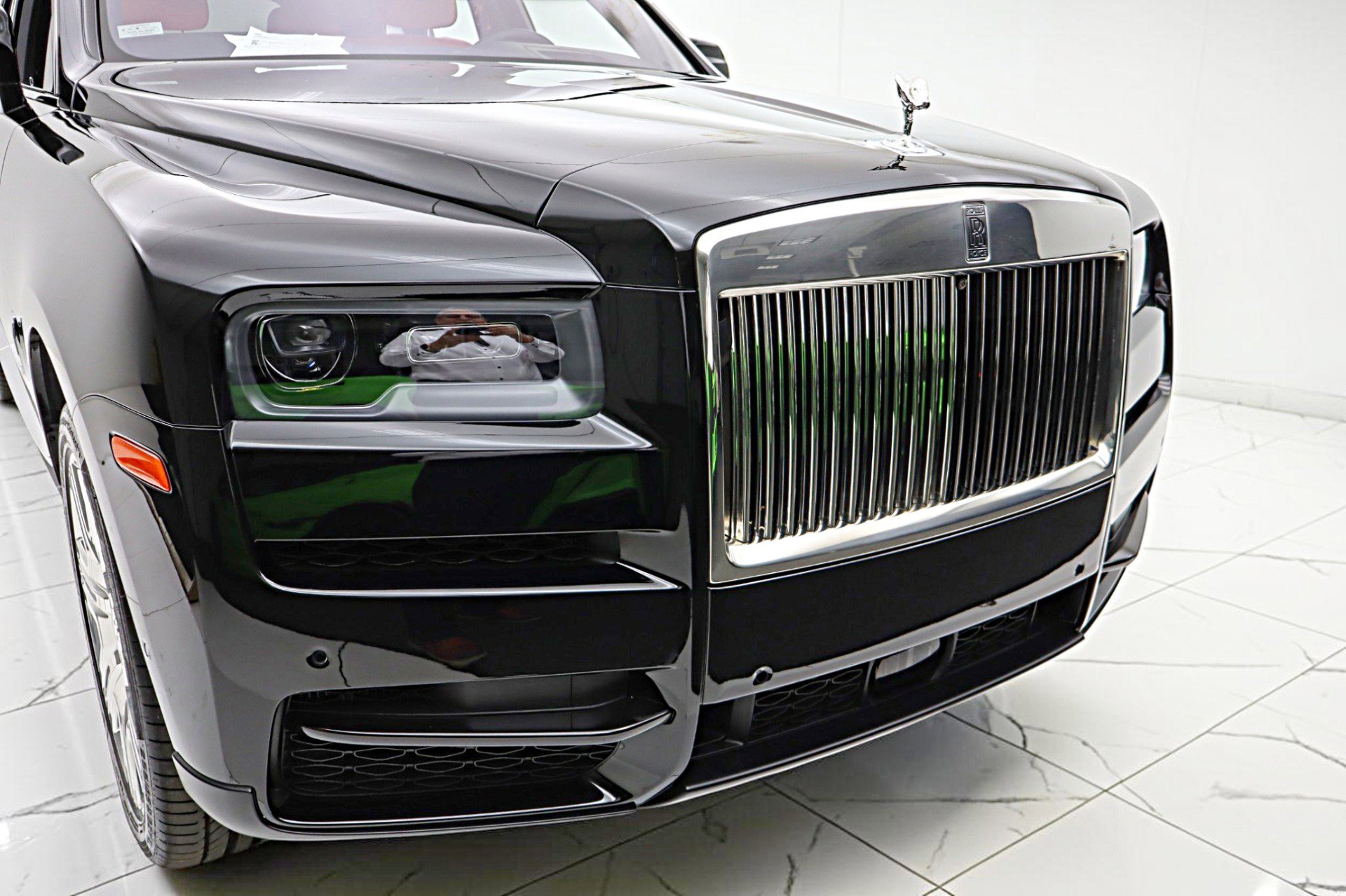 Used 2022 Rolls-Royce Cullinan AWD/4WD image 16