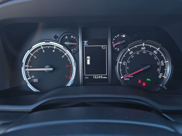 Used 2024 Toyota 4Runner Limited image 18