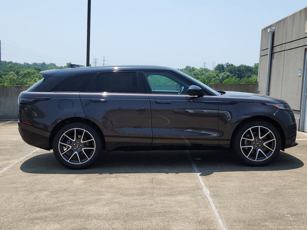 New 2026 Land Rover Range Rover Velar Dynamic SE image 11
