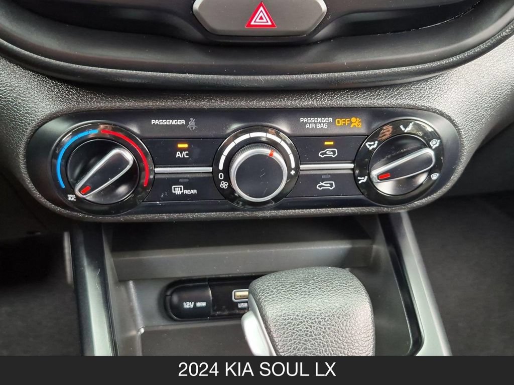 Used 2024 Kia Soul LX w/ Option Group 015 FWD image 22