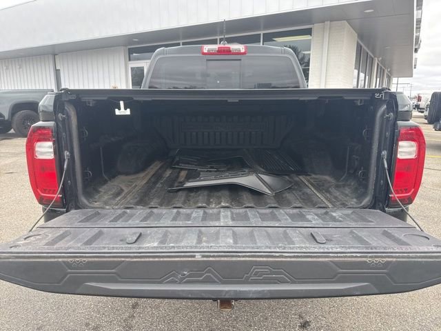 Used 2023 GMC Canyon Denali image 13