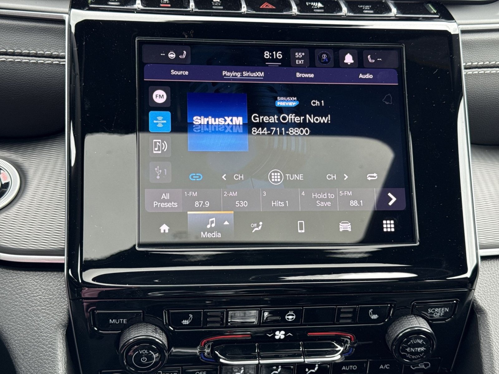 New 2025 Jeep Grand Cherokee L Altitude AWD/4WD image 18