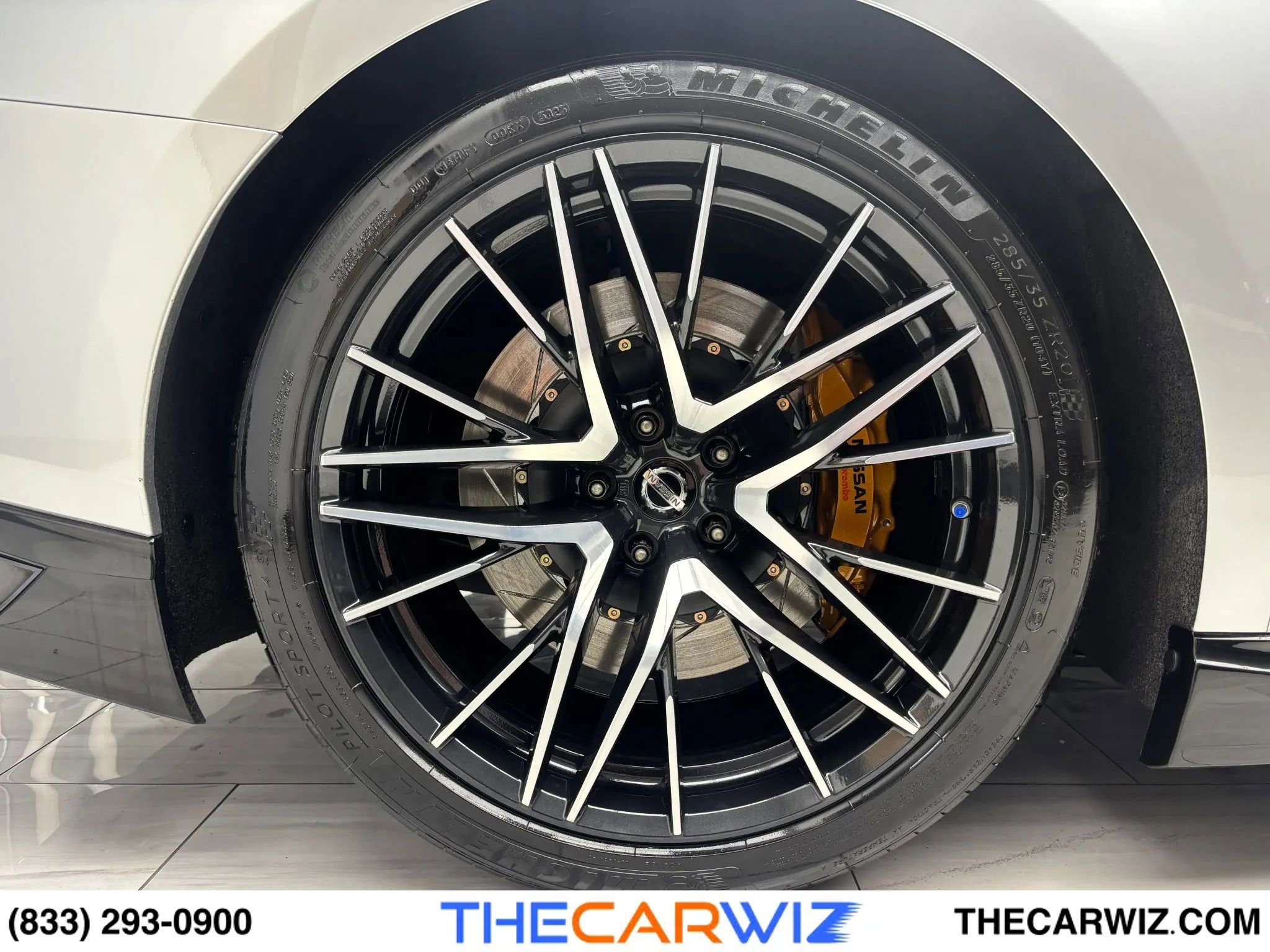 Used 2023 Nissan GT-R Premium w/ Premium Interior Package image 32