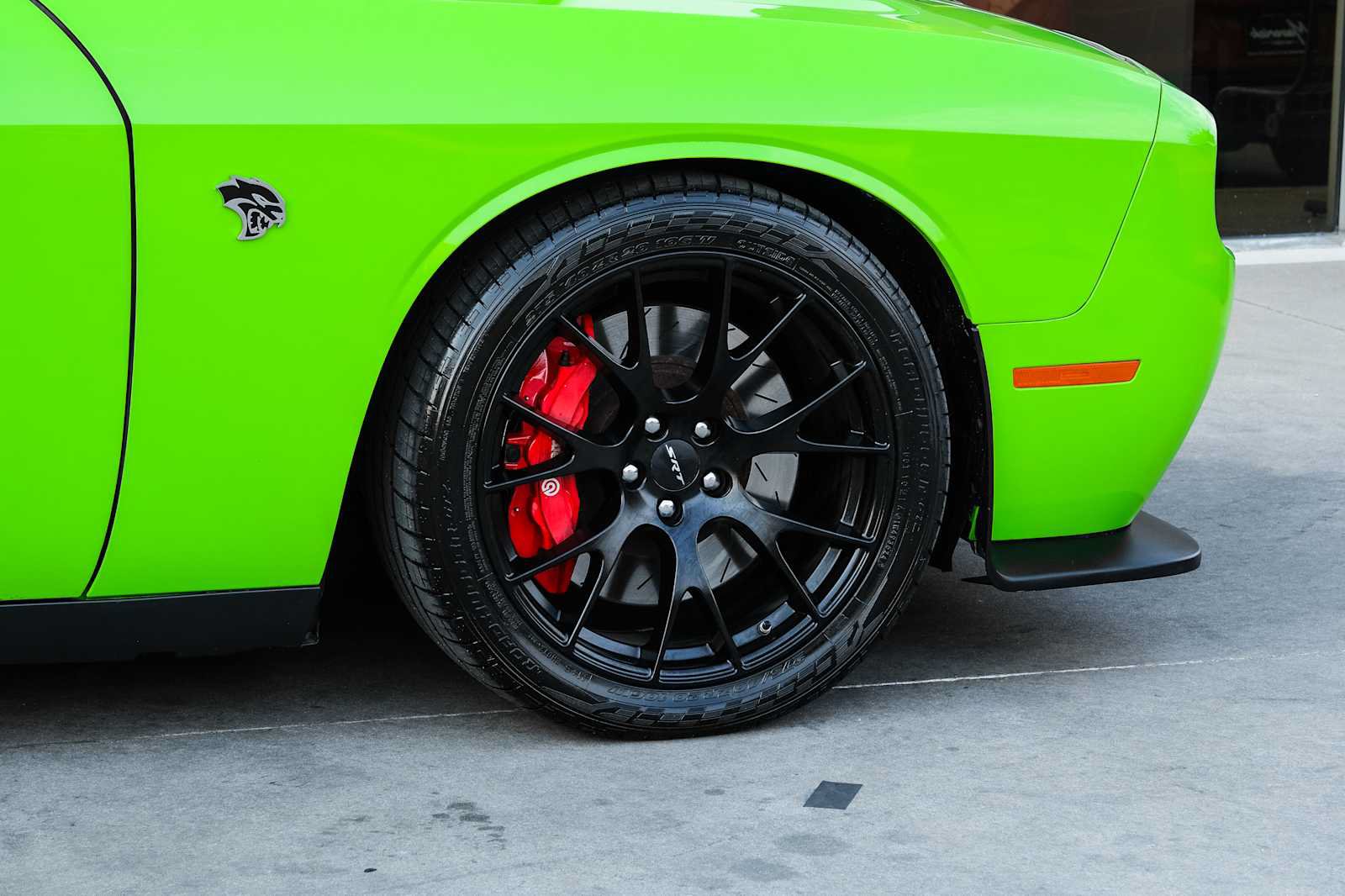 Used 2015 Dodge Challenger SRT Hellcat RWD image 12