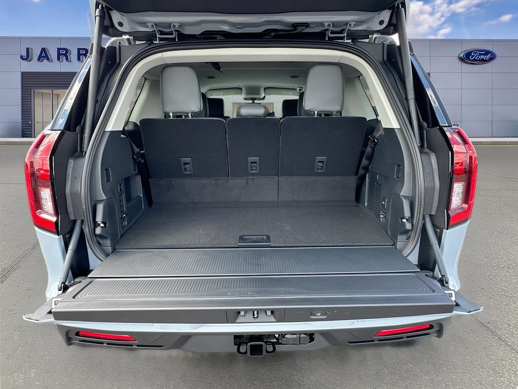 New 2026 Ford Expedition Active RWD image 32