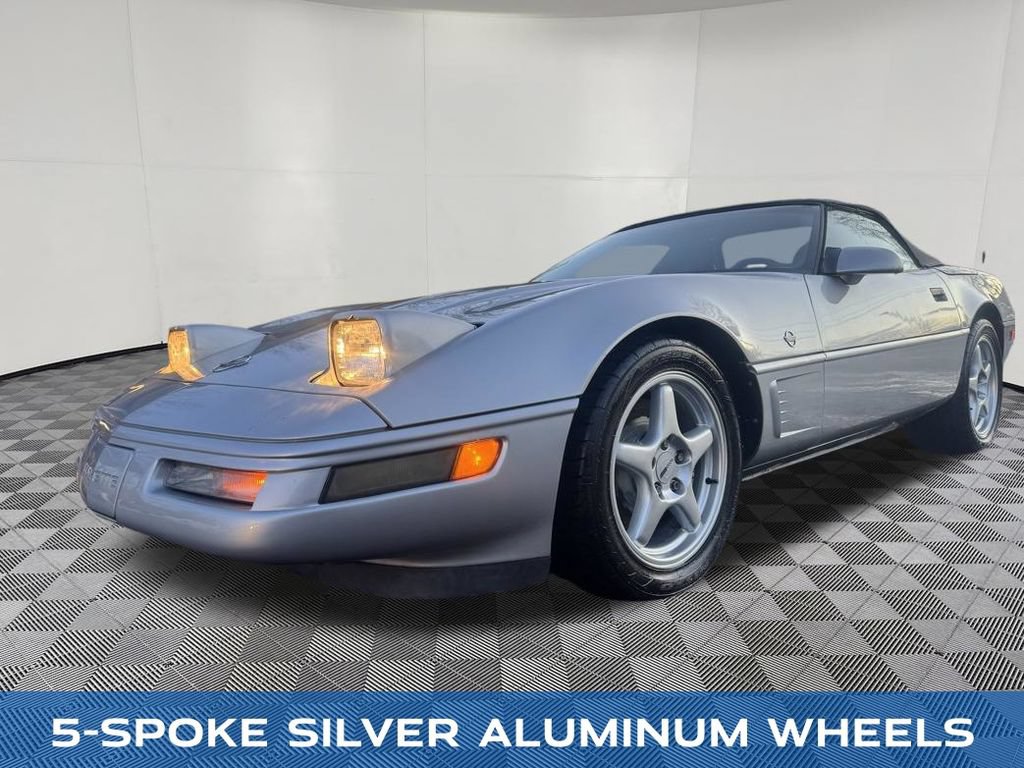 Used 1996 Chevrolet Corvette Convertible RWD image 11