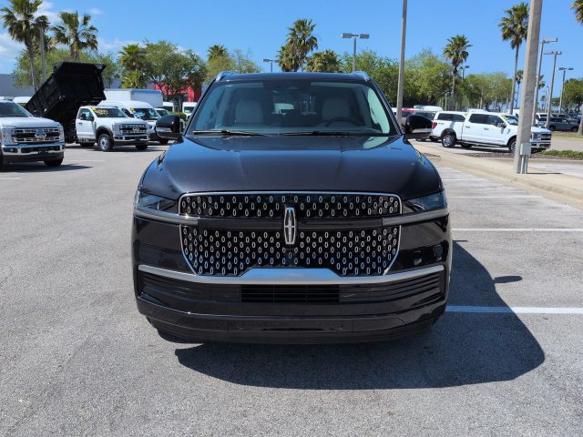 Certified 2026 Lincoln Navigator Reserve AWD/4WD image 9