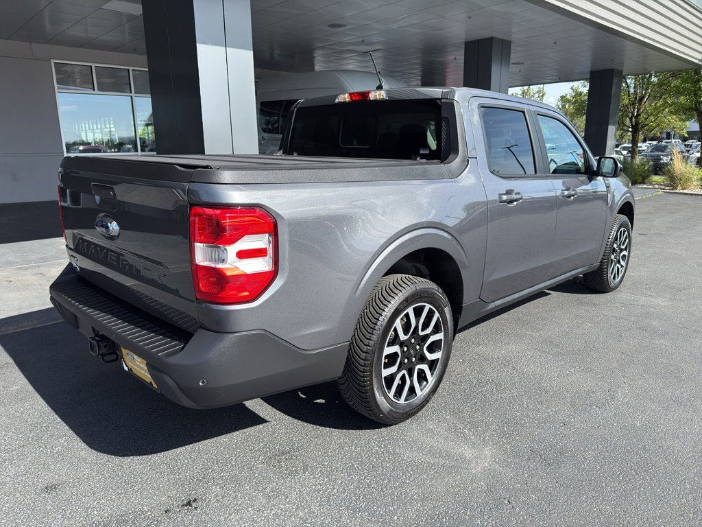 Used 2024 Ford Maverick Lariat FWD image 4