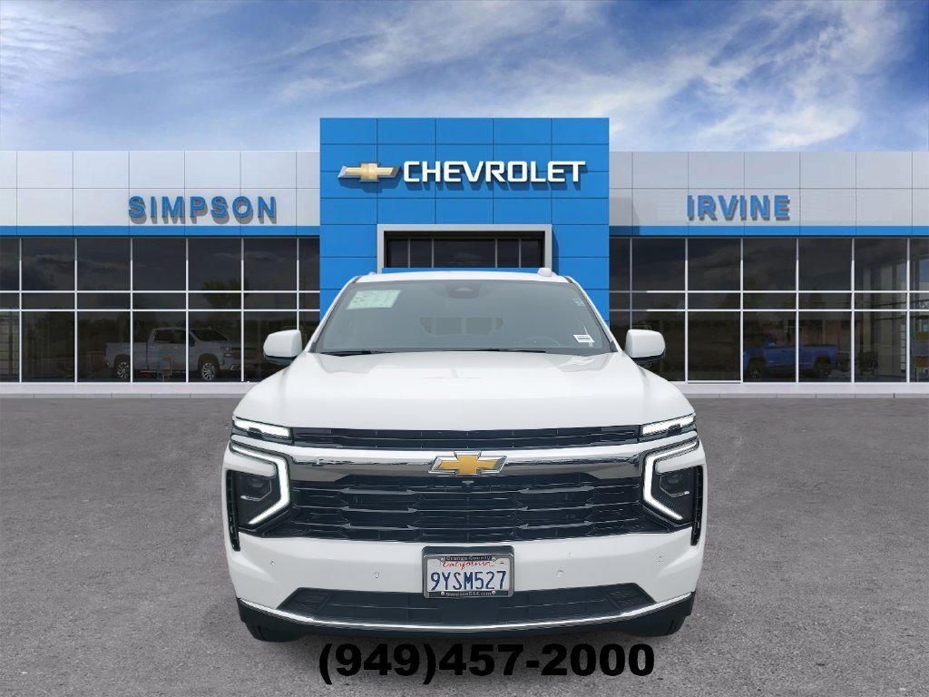 Used 2026 Chevrolet Suburban LS RWD image 3