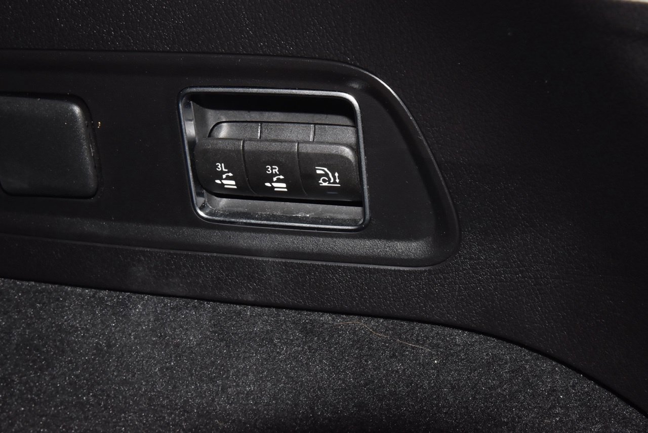Used 2024 Mercedes-Benz GLS 450 4MATIC image 38