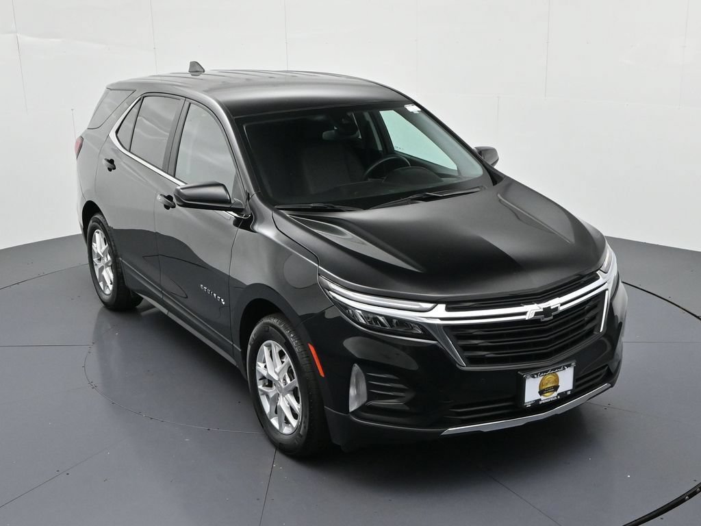 Used 2024 Chevrolet Equinox LT w/ LPO, Floor Liner Package FWD image 15