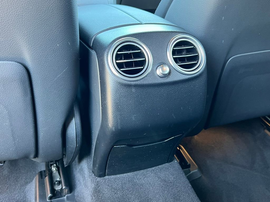 Used 2022 Mercedes-Benz GLC 300 4MATIC w/ Driver Assistance Package image 33