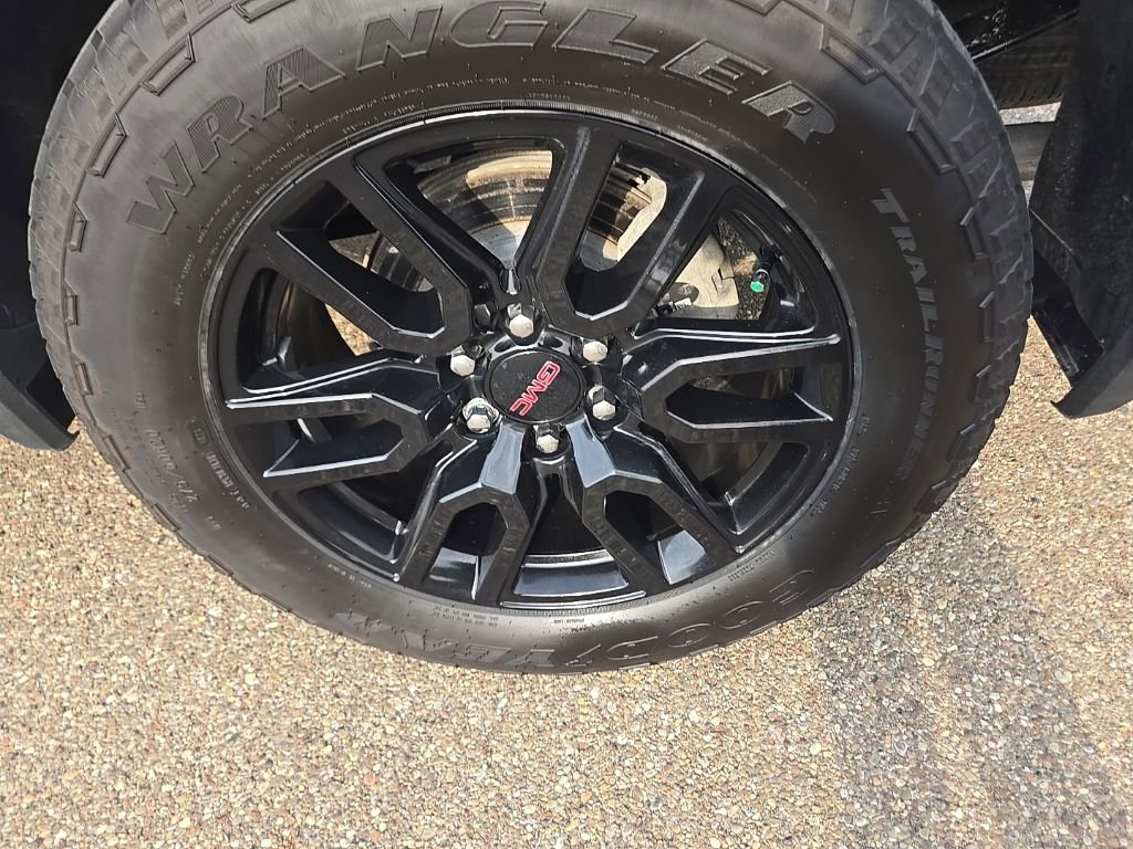 Used 2024 GMC Sierra 1500 Elevation w/ Preferred Package image 39