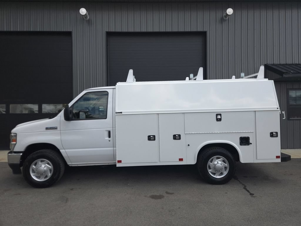 Used 2021 Ford E-350 and Econoline 350 Super Duty w/ Power Windows & Locks Group RWD image 1