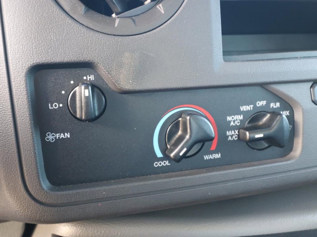 Certified 2024 Ford E-450 and Econoline 450 Super Duty w/ Power Windows & Locks Group image 22
