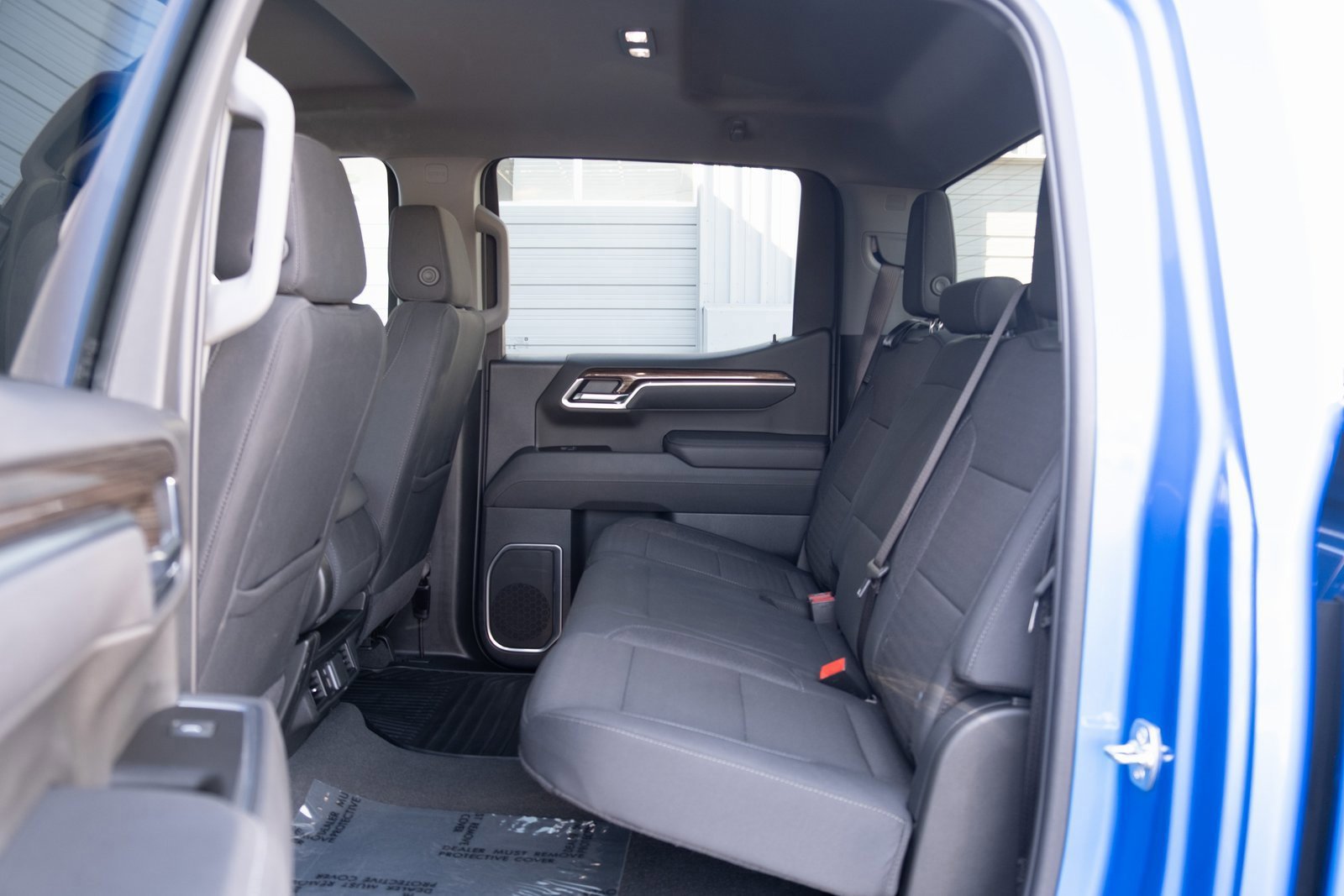 Used 2025 Chevrolet Silverado 1500 LT image 14