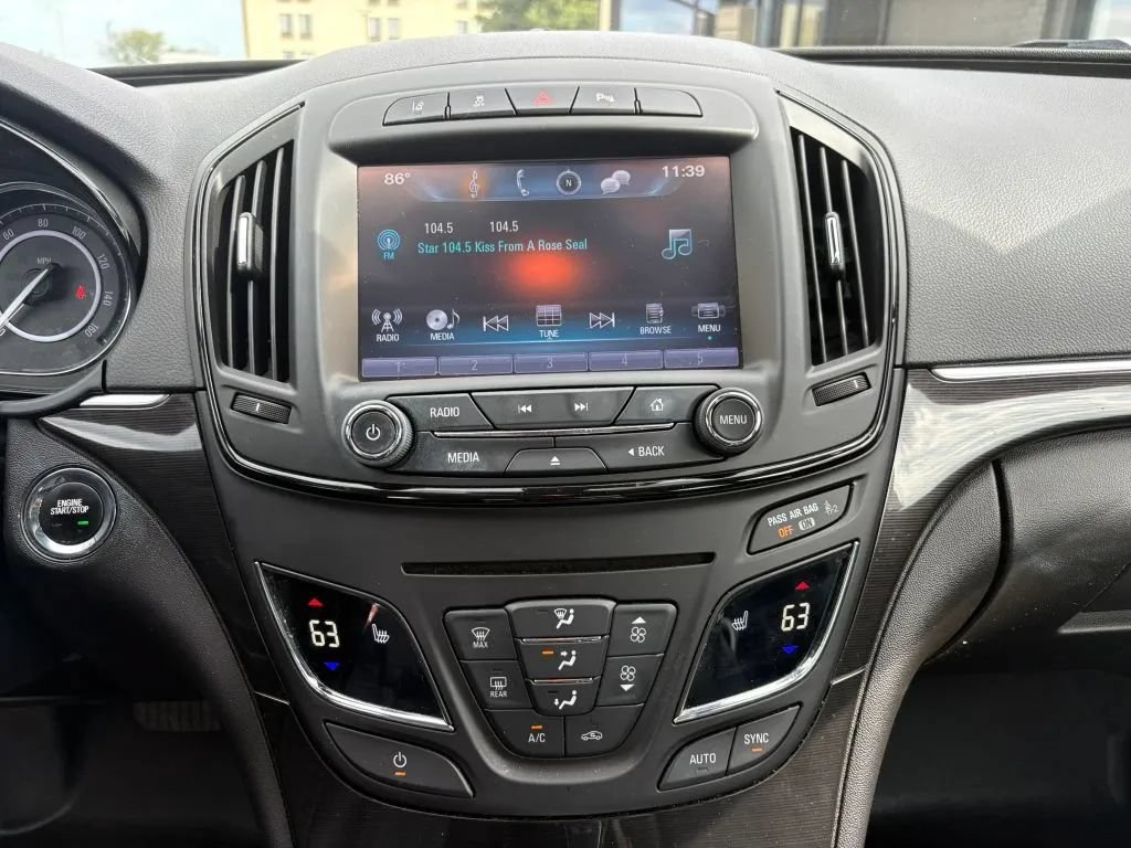 Used 2017 Buick Regal Premium w/ Driver Confidence Package #1 AWD/4WD image 12