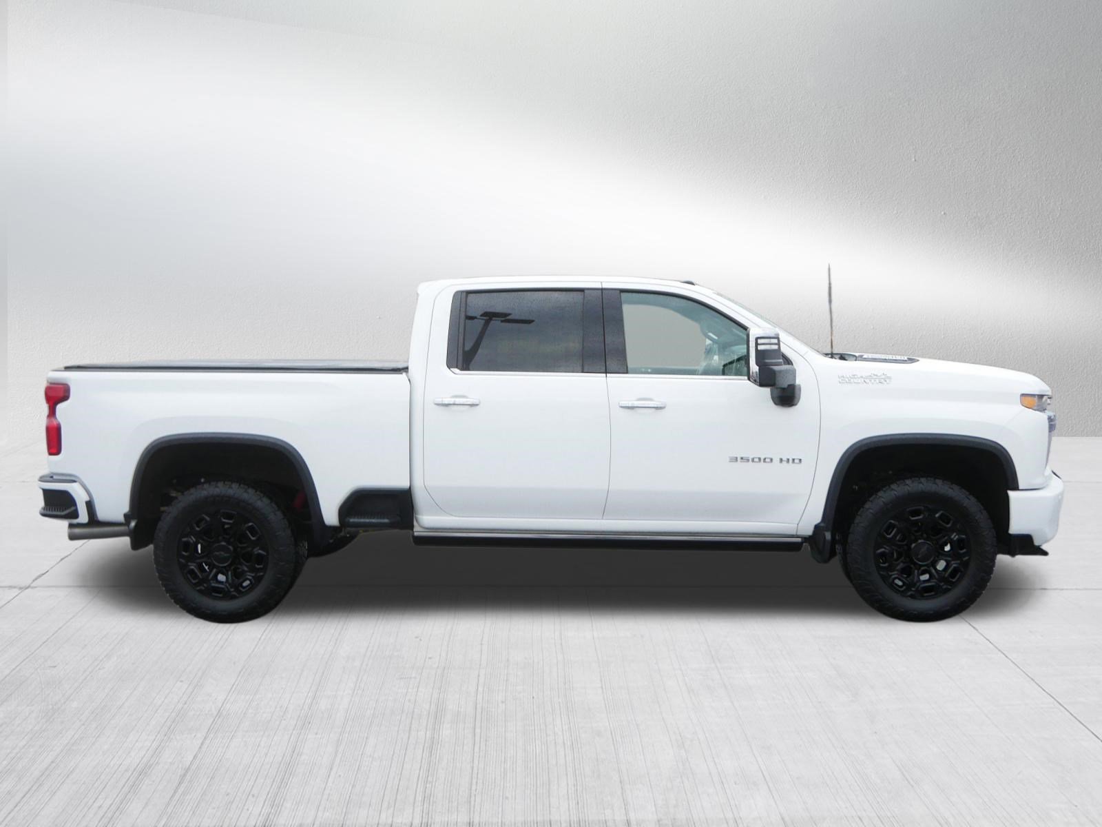 Used 2022 Chevrolet Silverado 3500 High Country w/ Z71 Off-Road Package image 8