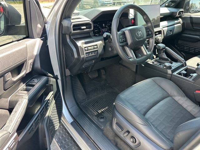 Used 2025 Toyota 4Runner TRD Off-Road Premium image 10