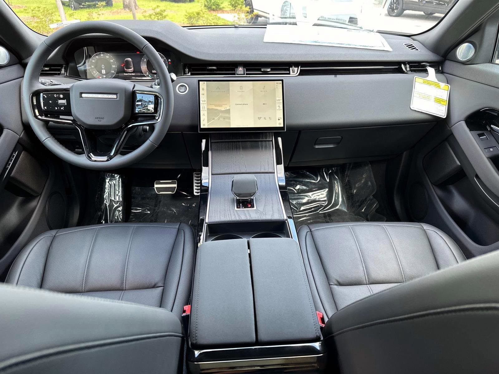 Used 2024 Land Rover Range Rover Evoque Dynamic SE image 13