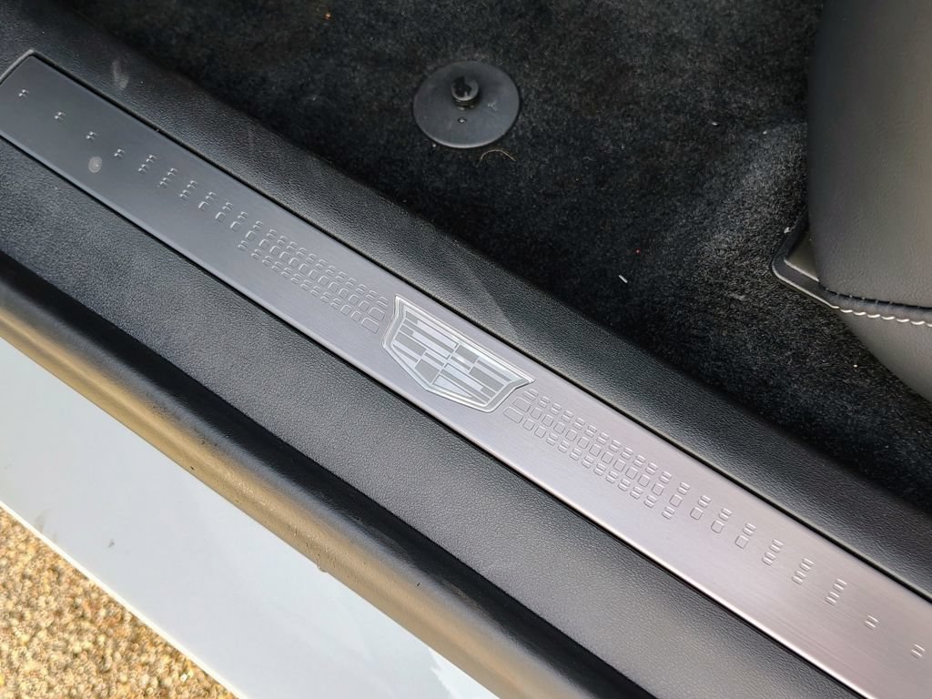 New 2027 Cadillac Optiq Premium Luxury AWD/4WD image 23