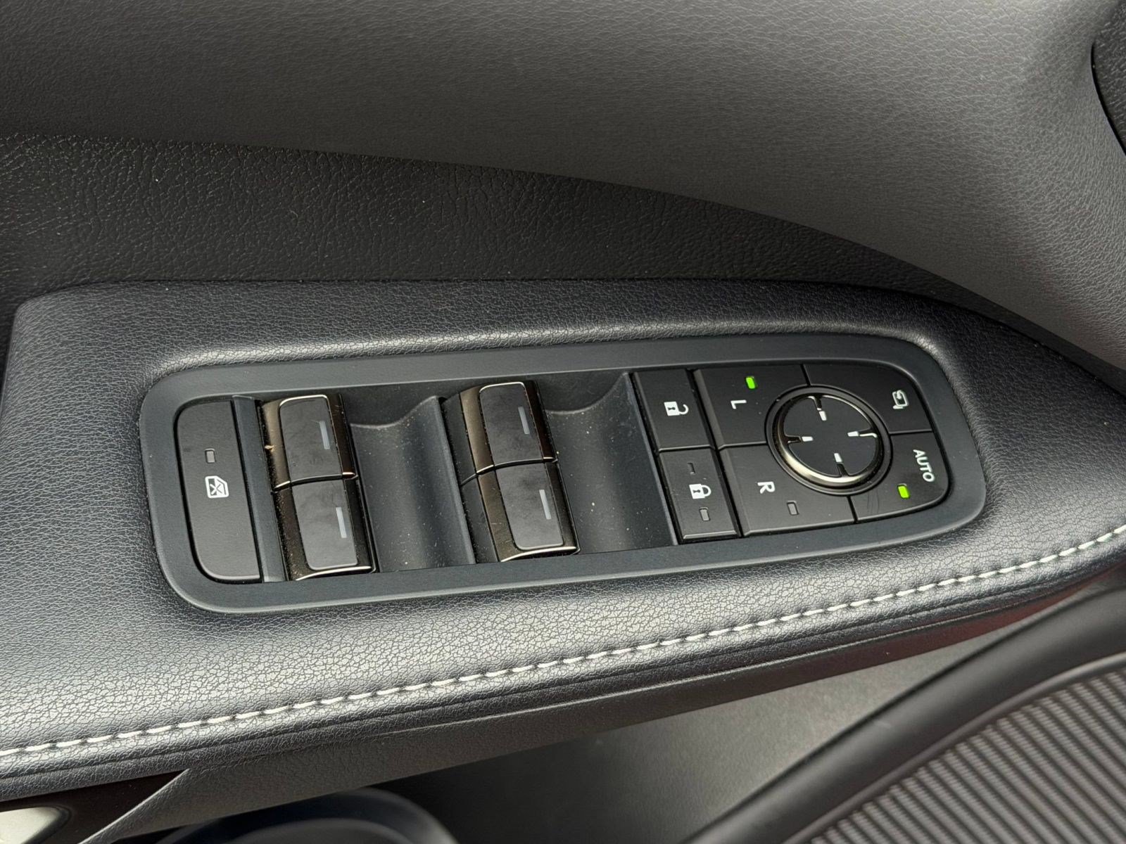 Certified 2024 Lexus RX 350 AWD w/ Convenience Package image 32