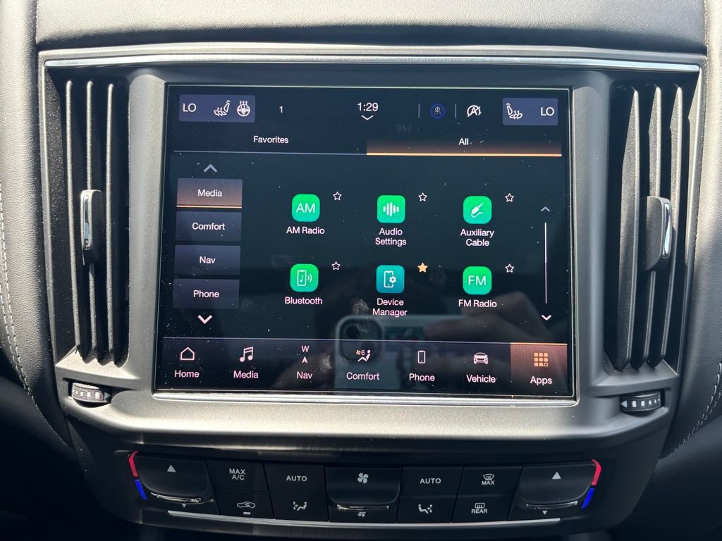 Used 2021 Maserati Levante AWD/4WD image 12