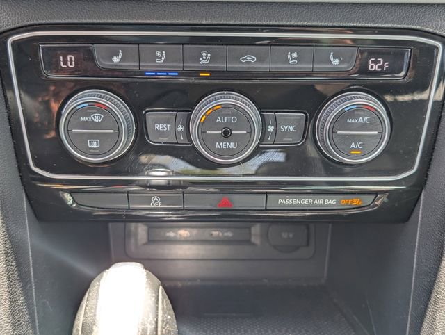 Used 2022 Volkswagen Atlas SEL Premium image 22