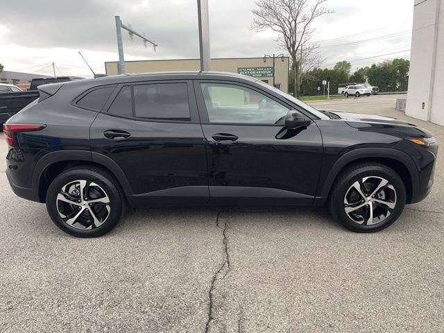 New 2026 Chevrolet Trax RS w/ Driver Confidence Package FWD image 6