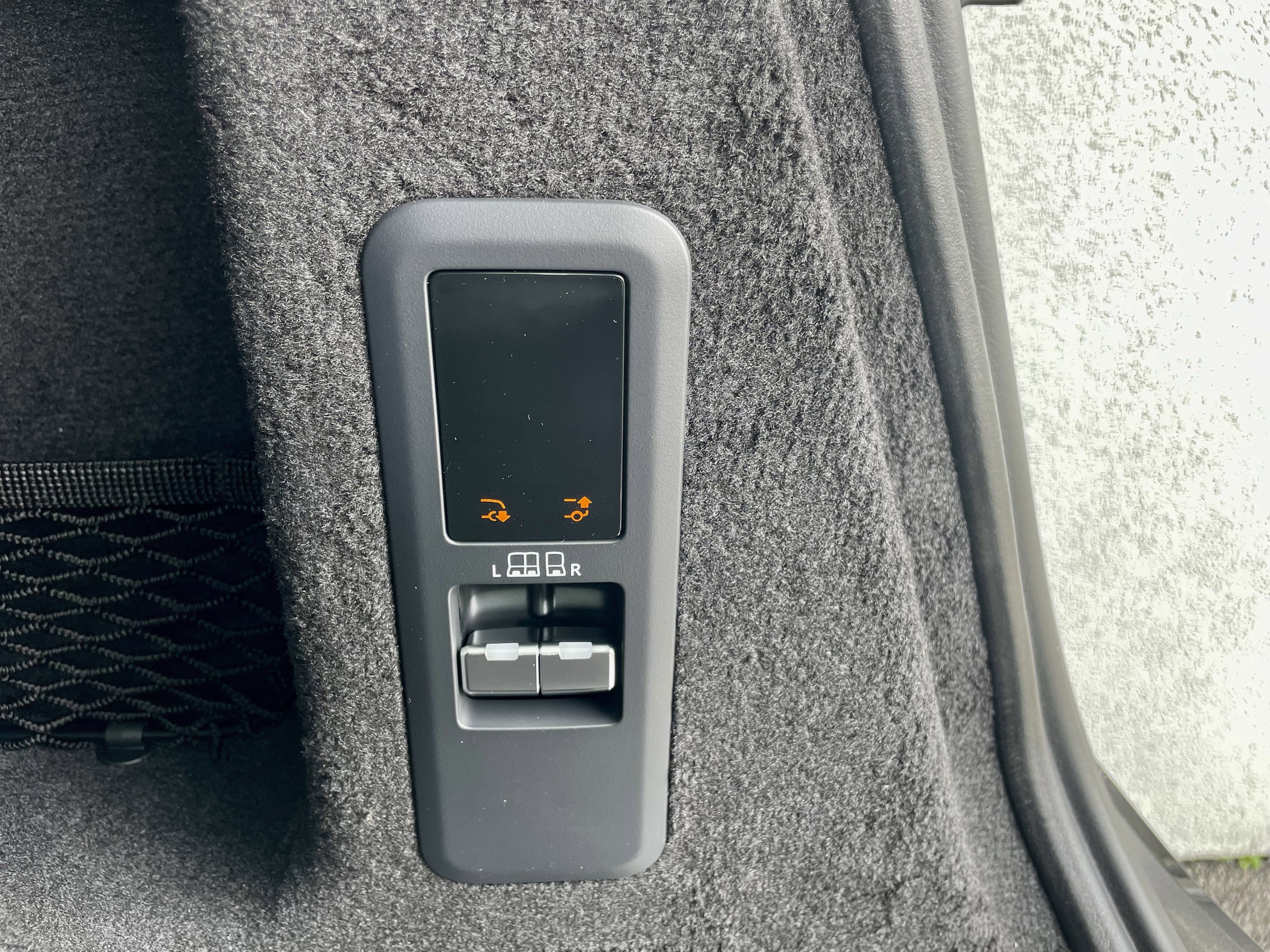 New 2025 Land Rover Range Rover Sport Dynamic SE image 38