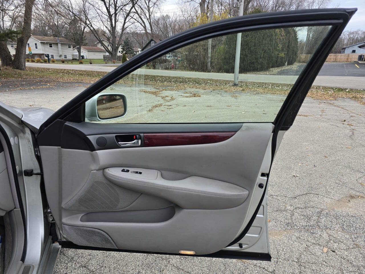 Used 2002 Lexus ES 330 Base 4dr Sedan image 7