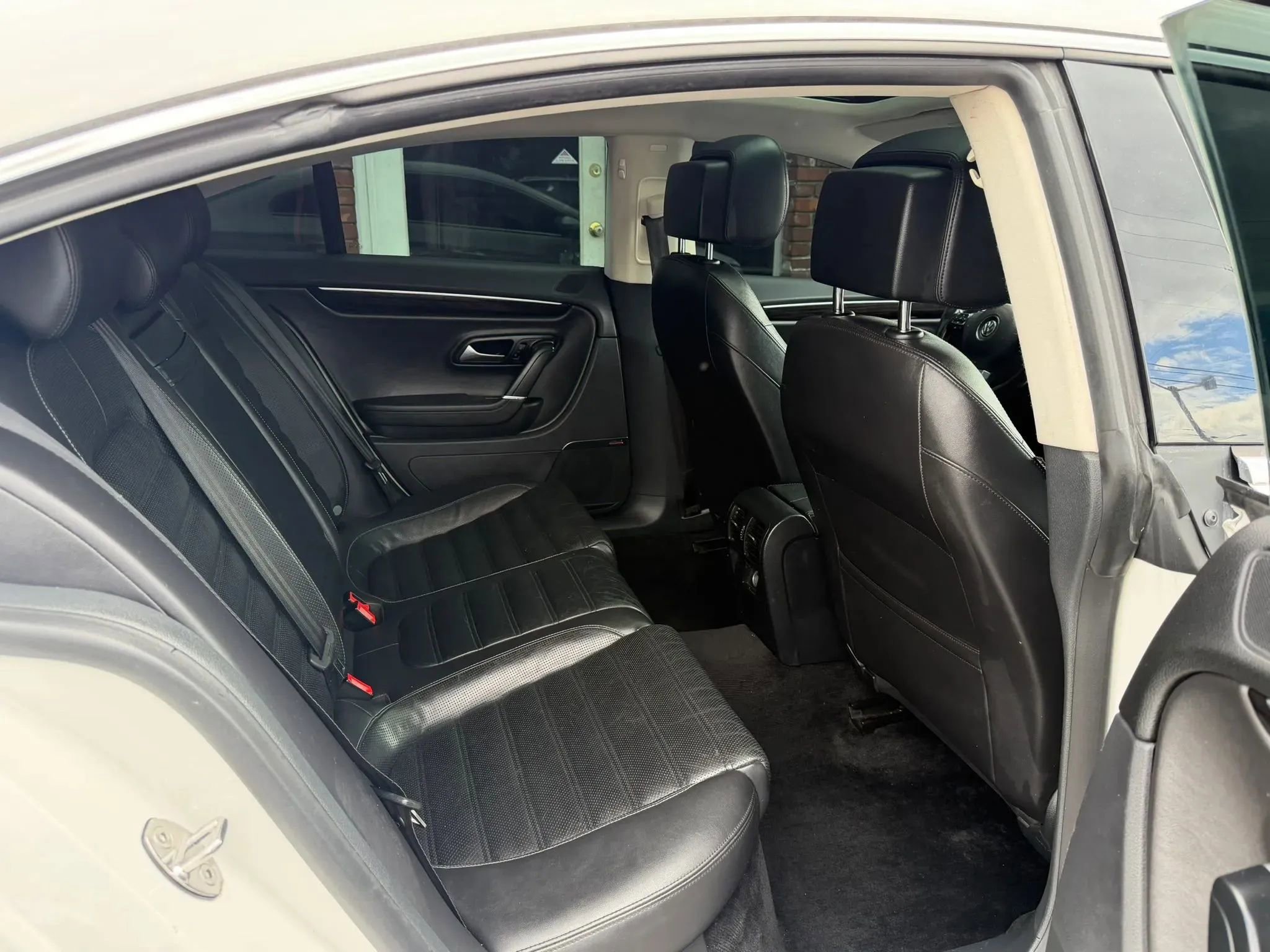 Used 2013 Volkswagen CC Executive AWD/4WD image 12