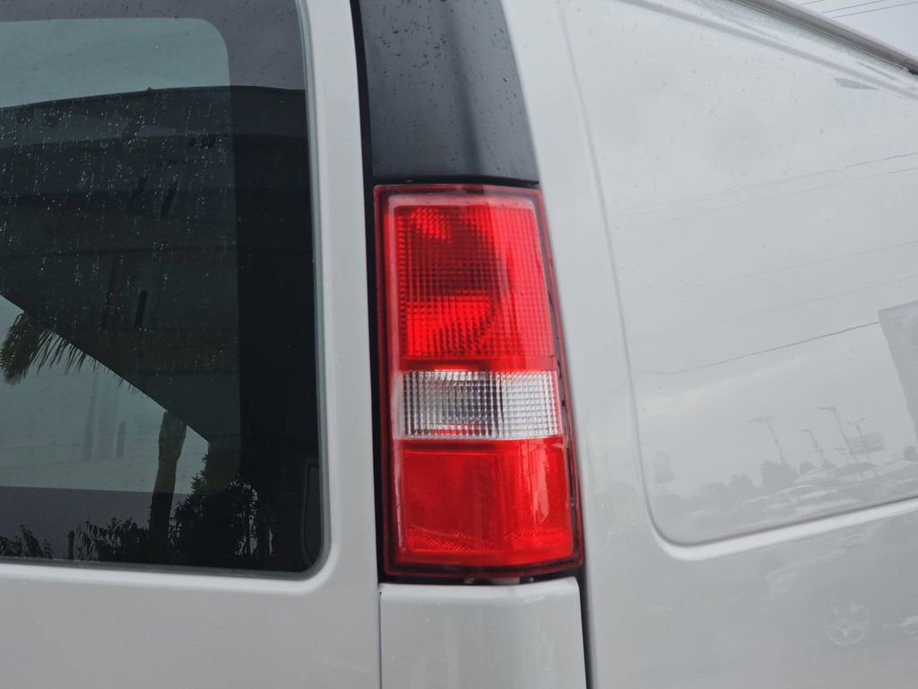 Used 2024 Chevrolet Express 2500 w/ Driver Convenience Package image 38