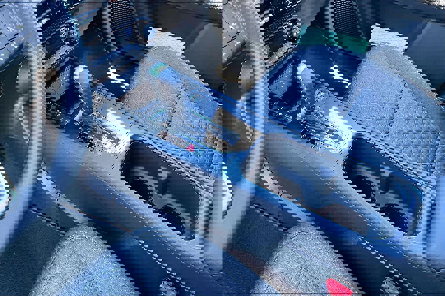 New 2026 Nissan Kicks SV image 7