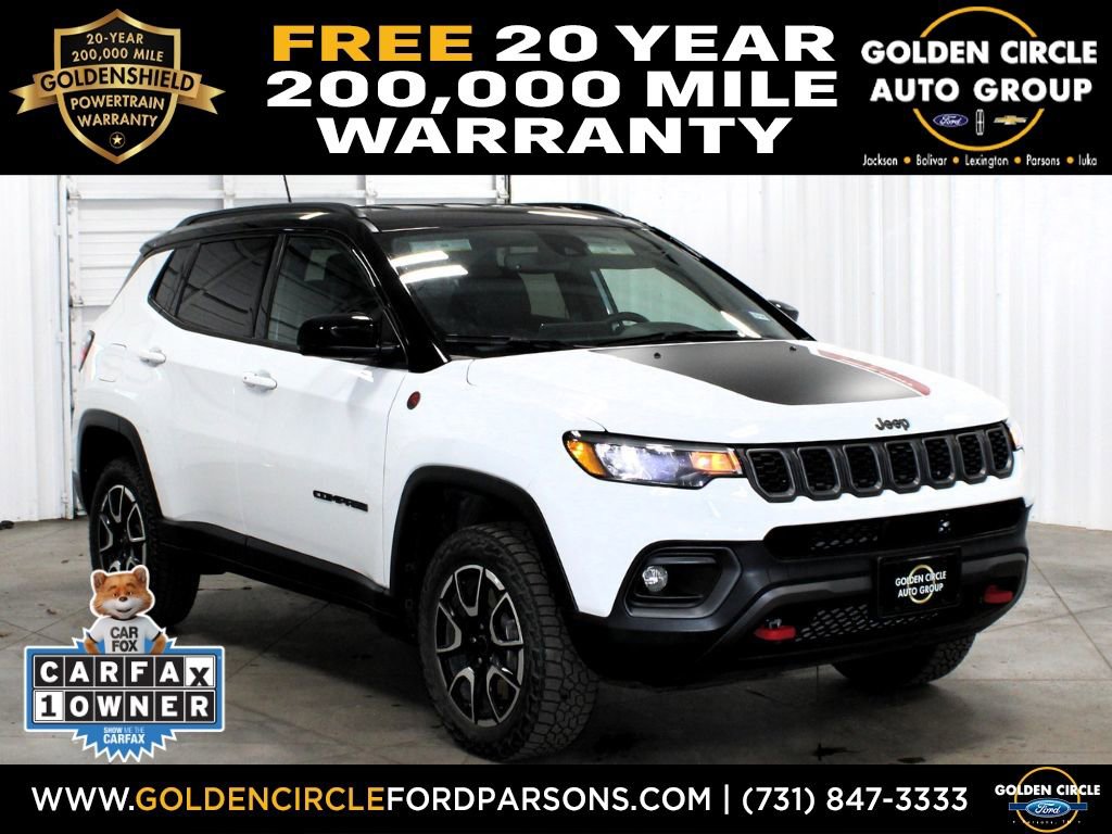 Used 2025 Jeep Compass Trailhawk image 1