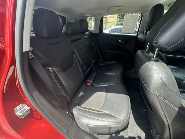 Used 2019 Jeep Compass Latitude w/ Popular Equipment Group AWD/4WD image 27