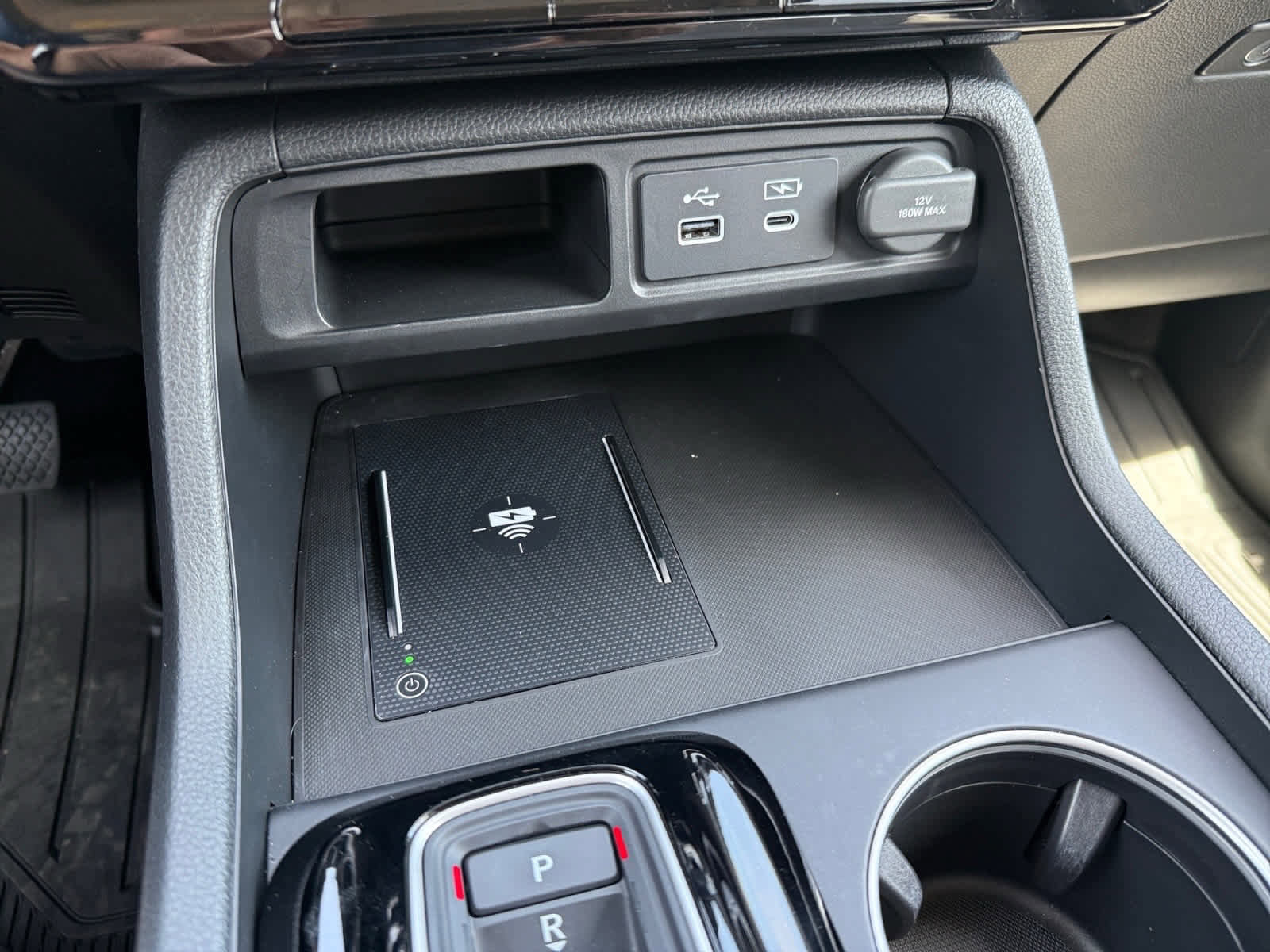 Used 2025 Honda Pilot Elite image 21