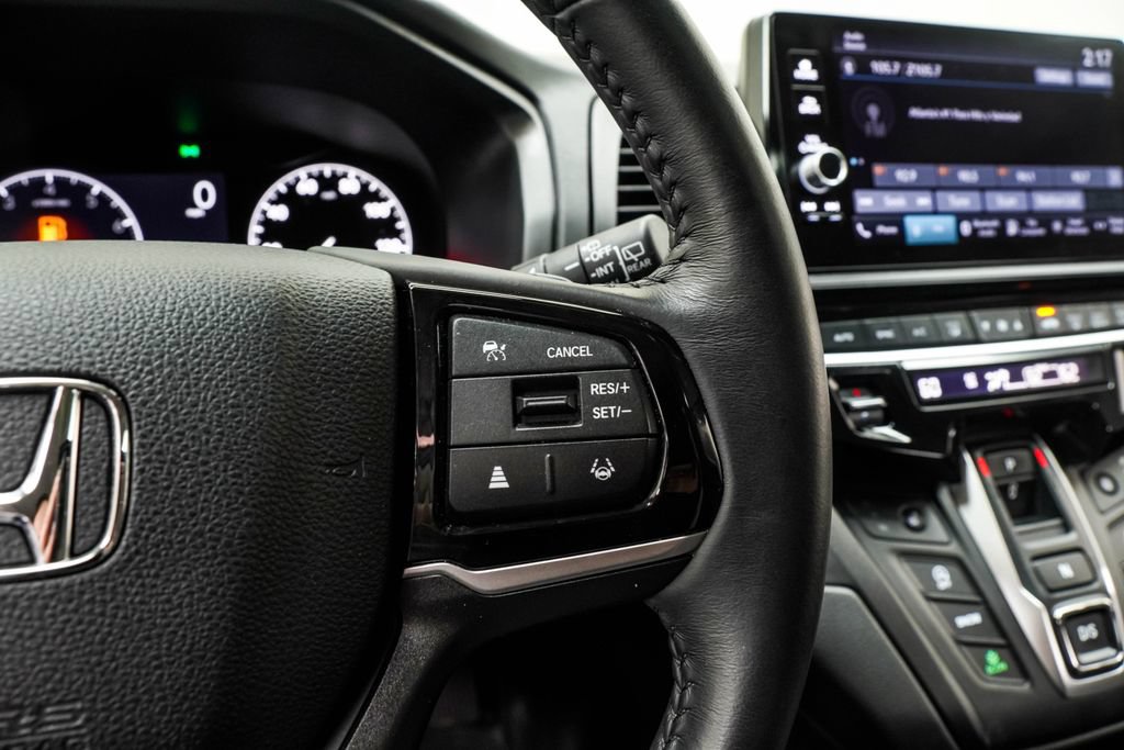 Used 2025 Honda Odyssey EX-L image 39